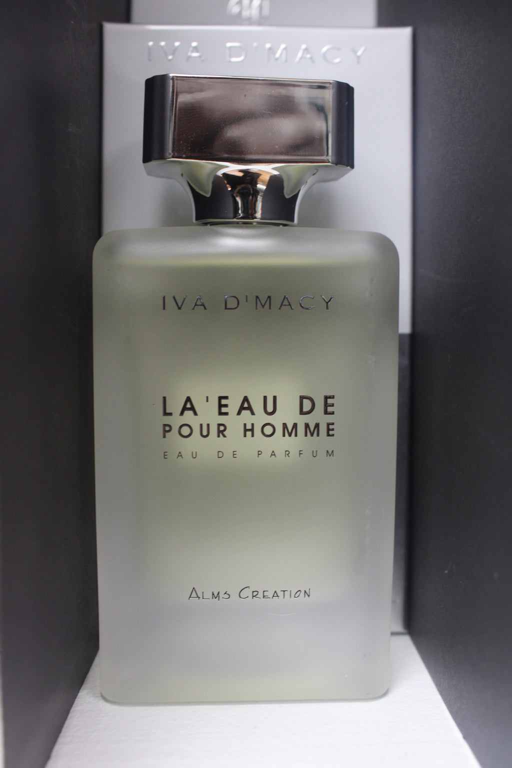 LA'EAU DE POUR HOMME