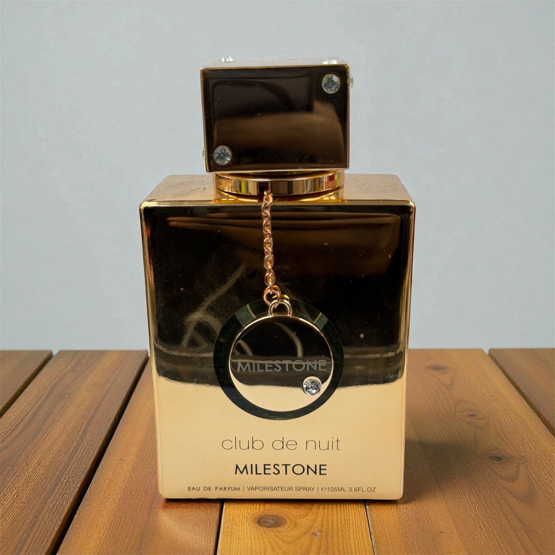CLUB DE NUIT MILESTONE